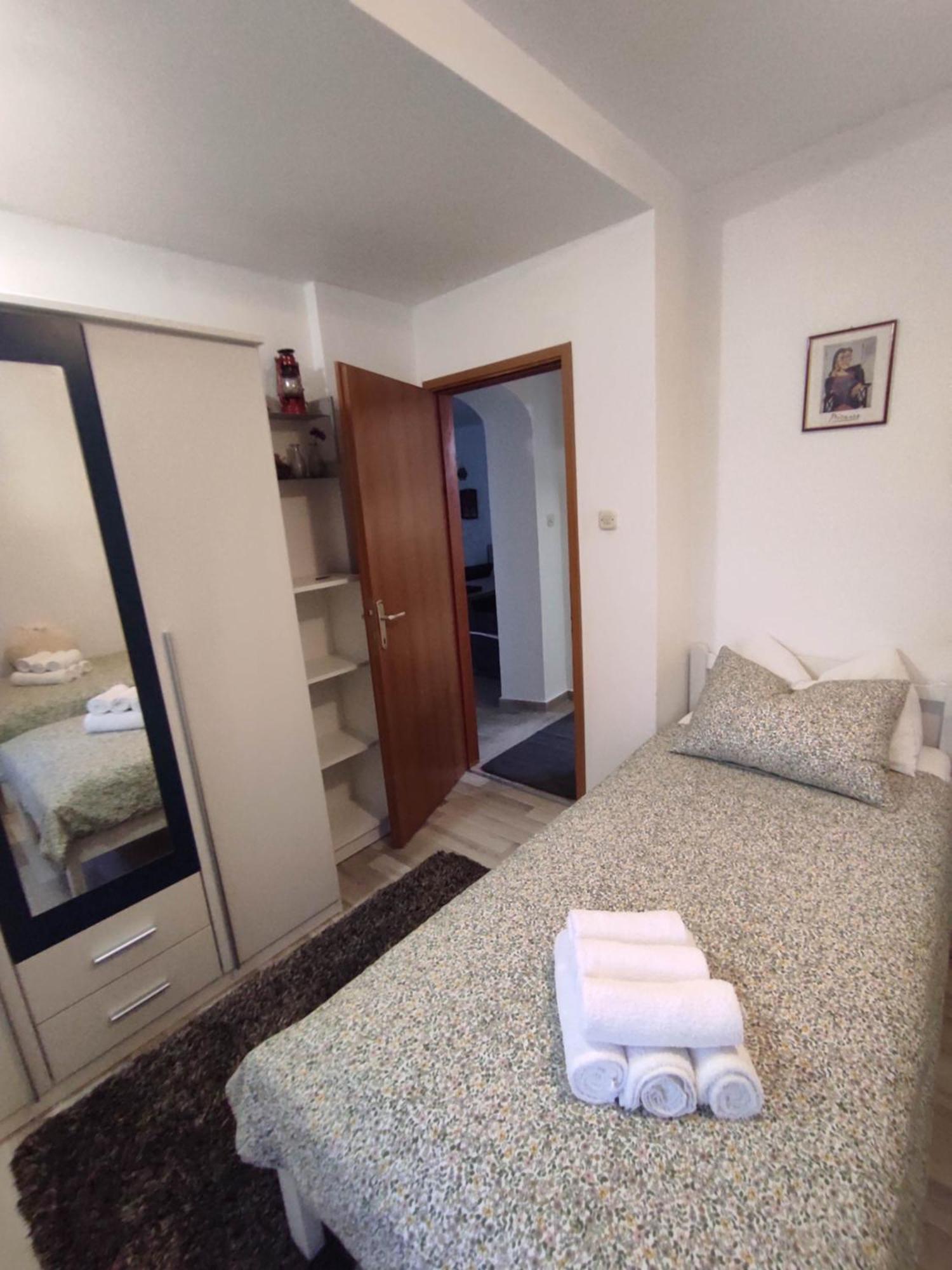 Apartments Emi & Nini Šibenik Eksteriør billede
